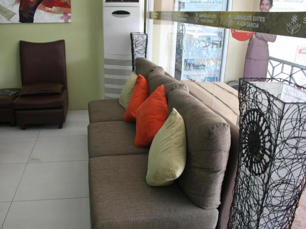 Sampaguita Suites Plaza Garcia Cebu Extérieur photo