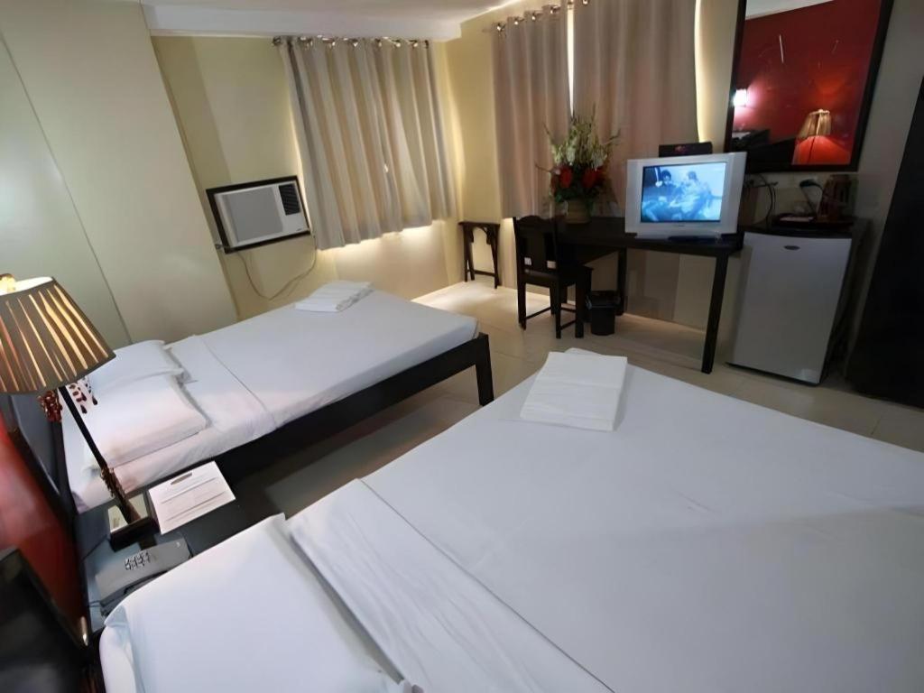 Sampaguita Suites Plaza Garcia Cebu Extérieur photo
